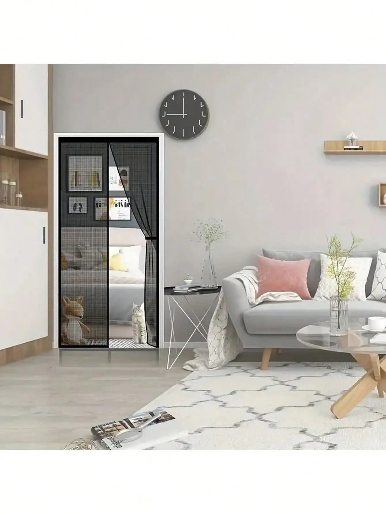 1 heavy-duty magnetic screen door, suitable for doors below 38x82 inches